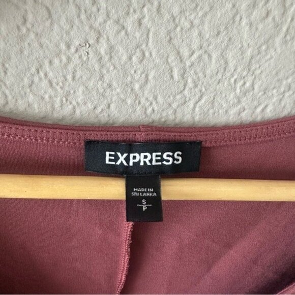 Express V-Neck Ruffle Hem Fit And Flare Dress Dusty Pink Size Small - Picture 7 of 9